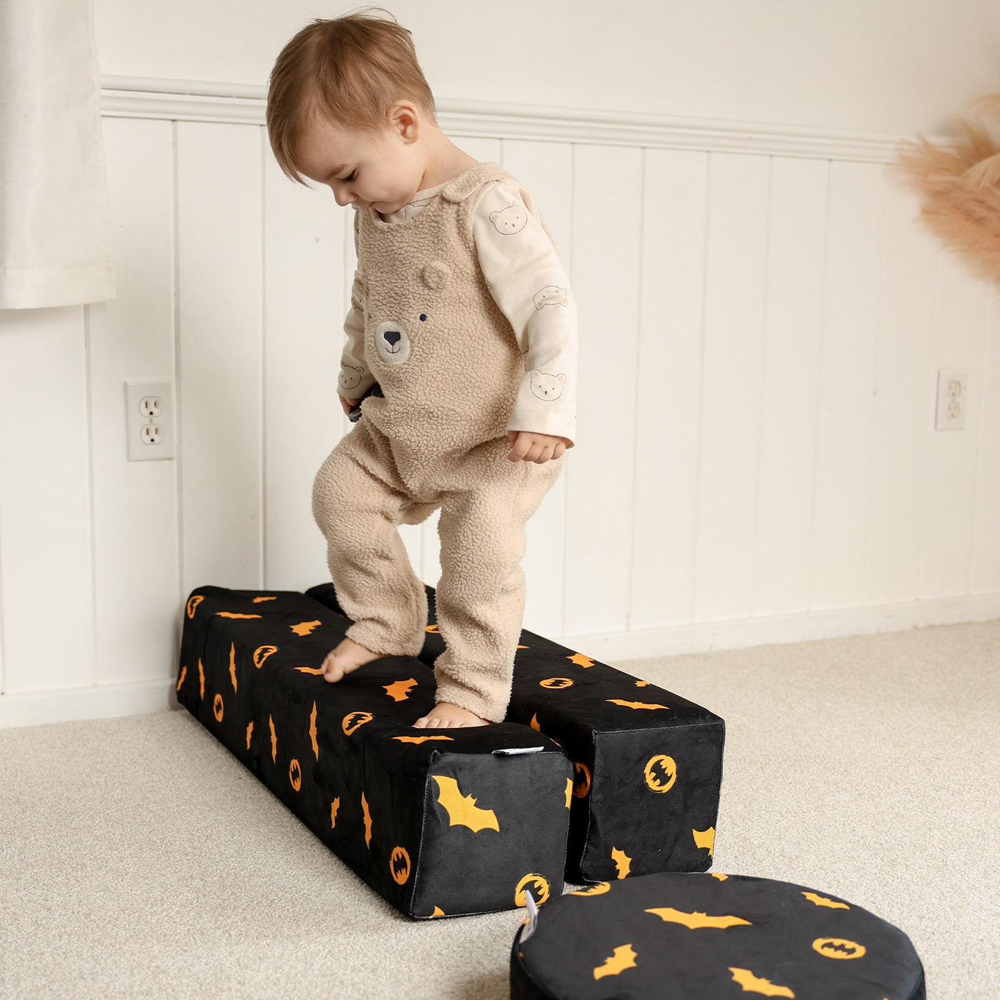 Batman™ x Roo & You™ Sticks & Stones