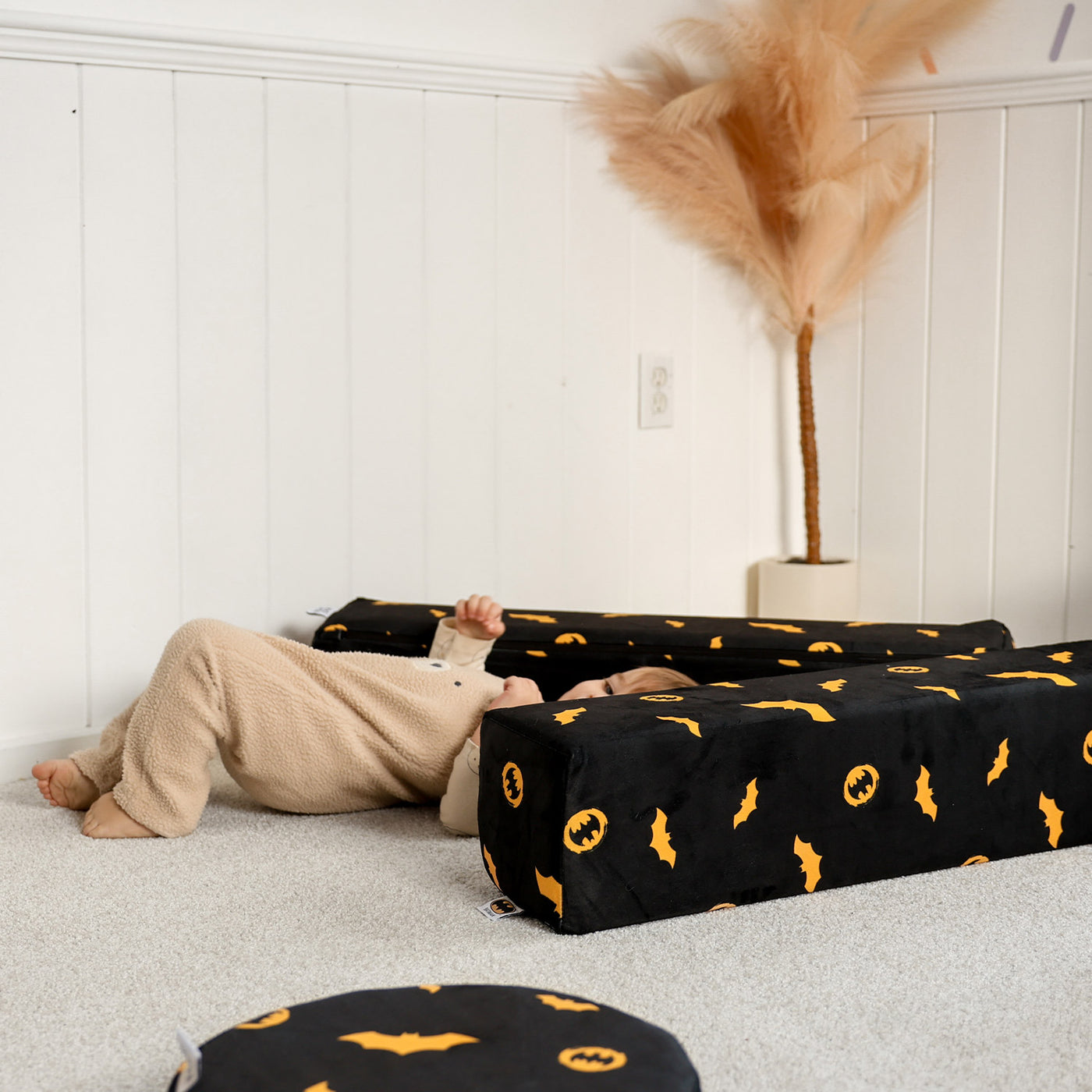 Batman™ x Roo & You™ Sticks & Stones